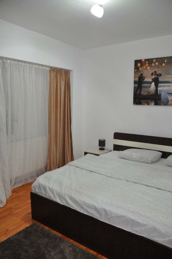 Mario Apartments Resita Exterior foto