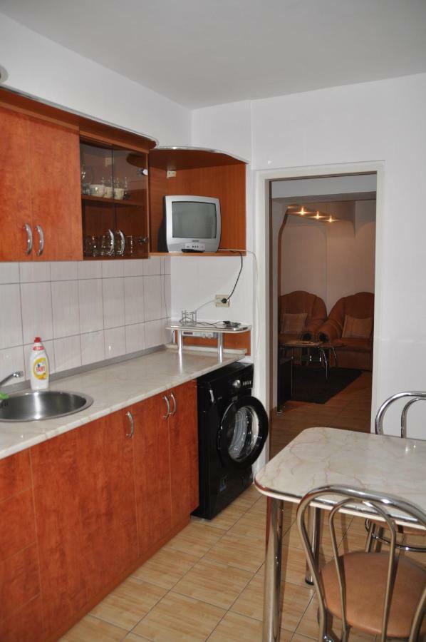 Mario Apartments Resita Exterior foto