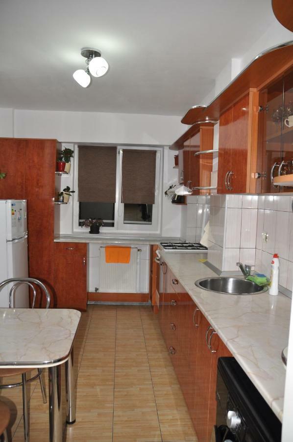 Mario Apartments Resita Exterior foto